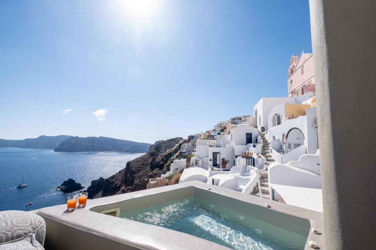 Santoroia Luxury Suites By Caldera Houses Екстериор снимка