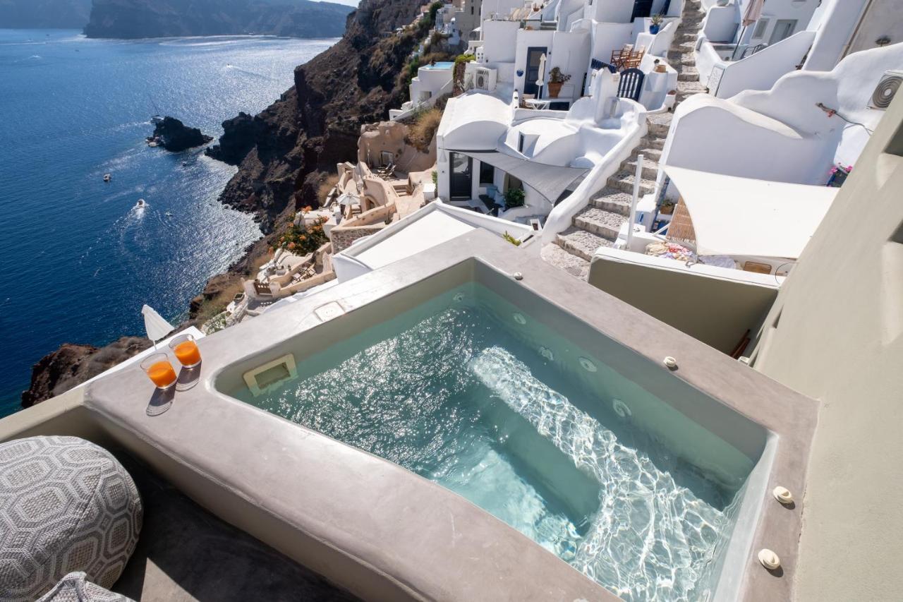 Santoroia Luxury Suites By Caldera Houses Екстериор снимка