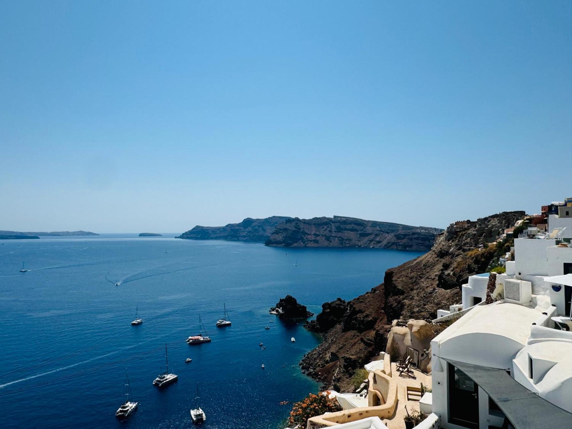 Santoroia Luxury Suites By Caldera Houses Екстериор снимка